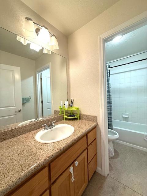 188 Caroline Lane, Gilroy CA: https://media.crmls.org/mediaz/5c3fd78f-2d0d-4b94-a76e-9ca13b4b81e6.jpg