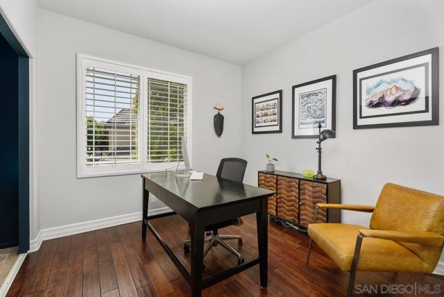 6 Reston Way, Ladera Ranch CA: https://media.crmls.org/mediaz/5c402a6b-9785-4cd8-a009-48914ccc8c72.jpg