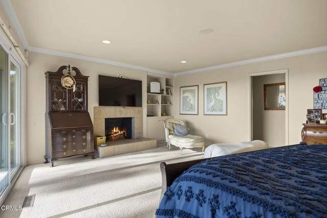 635 Via Del Cerro, Camarillo CA: https://media.crmls.org/mediaz/5c40a1e3-e5d6-424f-a696-bbda8d4a1045.jpg
