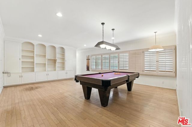 Drew Fenton | 16560 Park Lane Circle Los Angeles CA | MLS: 7286867