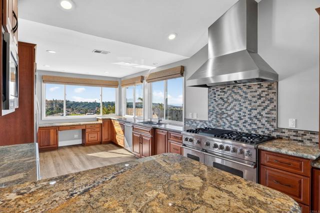 Detail Gallery Image 3 of 31 For 418 Santa Dominga, Solana Beach,  CA 92075 - 4 Beds | 2 Baths