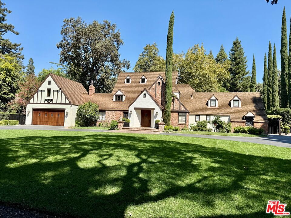 530 Hawthorn Road