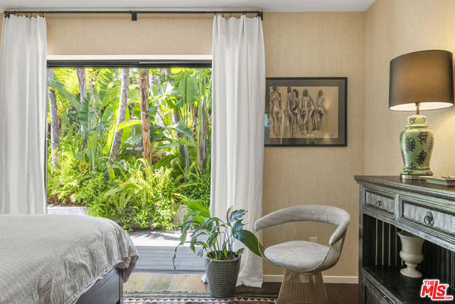 8547 Appian Way, Los Angeles CA: https://media.crmls.org/mediaz/5c44429a-8e08-45e6-8903-19dd4fde2458.jpg