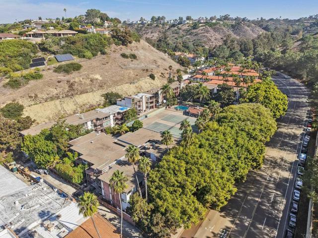 2600 Torrey Pines Road, La Jolla CA: https://media.crmls.org/mediaz/5c459eef-b368-41b1-9228-04b8cea39d5b.jpg