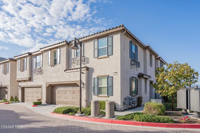 263 Morro Way, Simi Valley CA: https://media.crmls.org/mediaz/5c464e8d-d291-4aa2-b7b7-fef5ce65f89f.jpg