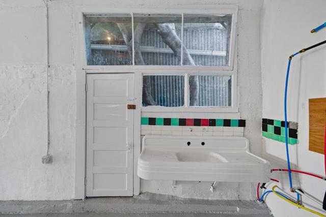 316 Napa Street, Vallejo CA: https://media.crmls.org/mediaz/5c477abb-09f9-433a-9973-8ee69a483fd9.jpg