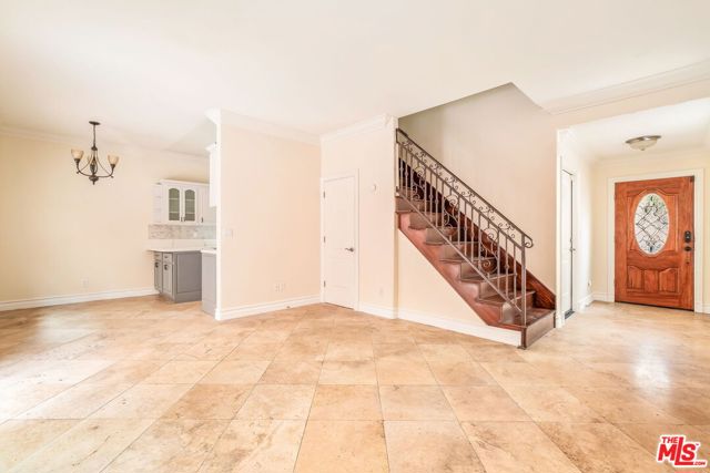13743 Cordary Avenue, Hawthorne CA: https://media.crmls.org/mediaz/5c47c2c6-4f5a-44c8-87ea-2730464fd6e9.jpg