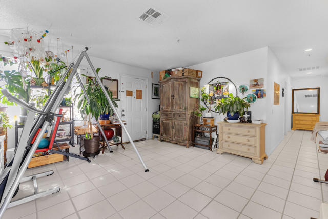 66550 San Diego Dr Drive, Desert Hot Springs CA: https://media.crmls.org/mediaz/5c486964-e8c2-4ce9-9bcf-bb48656399c9.jpg