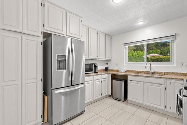 19125 Marjorie Road, Salinas CA: https://media.crmls.org/mediaz/5c4871c4-6566-4ed0-b07e-c51c080c2b36.jpg