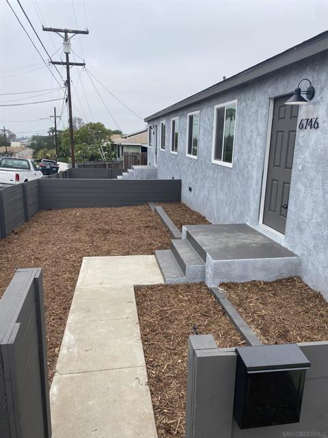 6744 6750 N Elman, San Diego CA: https://media.crmls.org/mediaz/5c48d48d-3850-4c0f-98f3-b836e22beb13.jpg