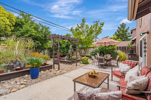 5684 Calpine Drive, San Jose CA: https://media.crmls.org/mediaz/5c4955d1-1799-43f6-80c8-a5b7e4888705.jpg