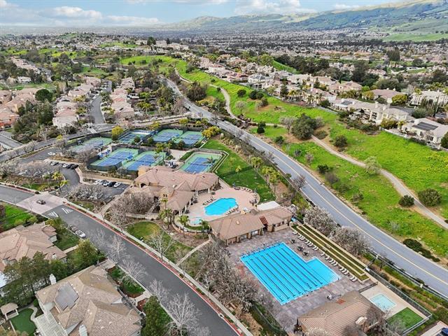 5292 Apennines Circle, San Jose CA: https://media.crmls.org/mediaz/5c4a0aa1-996a-47ea-92d9-7aae80e27b8a.jpg