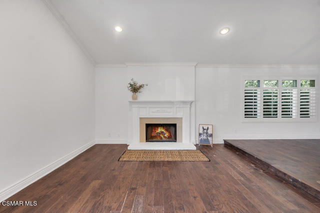 6344 Kerryhill Court, Agoura Hills CA: https://media.crmls.org/mediaz/5c4accc5-8b96-487c-a02c-0a20e6881187.jpg