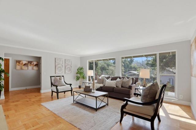 12387 Stonebrook Drive, Los Altos Hills CA: https://media.crmls.org/mediaz/5c4beab7-dee2-47a7-a1dd-8dc4cdac4601.jpg