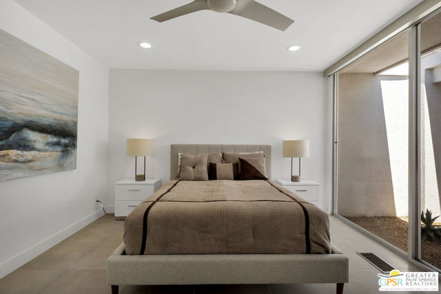 2566 S Calle Palo Fierro, Palm Springs CA: https://media.crmls.org/mediaz/5c4d8c36-1c4b-4020-858f-59c693ea65bf.jpg
