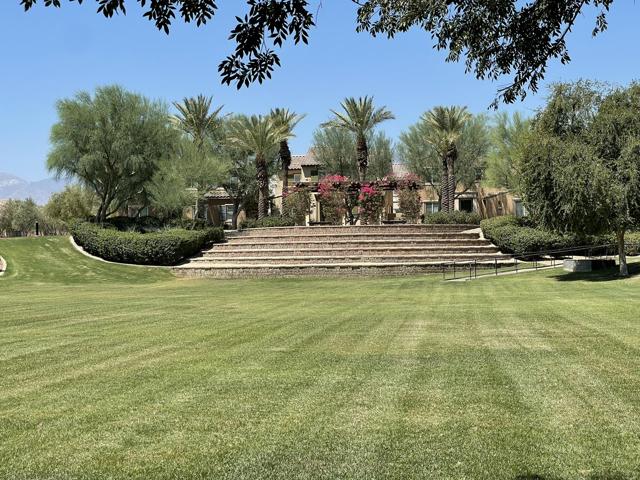 250 Paseo Bravo, Palm Desert CA: https://media.crmls.org/mediaz/5c4da330-58dc-483a-8ec7-7343799718a8.jpg