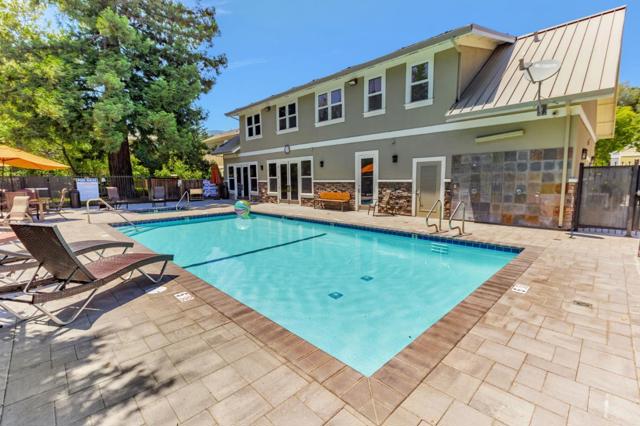 221 Creekside Village Drive, Los Gatos CA: https://media.crmls.org/mediaz/5c4dc082-6445-49ea-a891-6ec841c9fab0.jpg