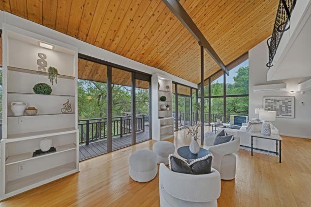 435 Golden Oak Drive, Portola Valley CA: https://media.crmls.org/mediaz/5c4e2a5d-6f65-4677-87f5-2ff9bf5078be.jpg