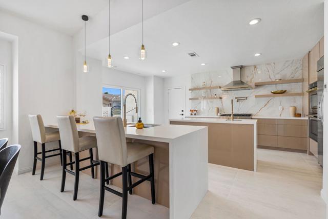 47215 Heliotrope Drive, Palm Desert CA: https://media.crmls.org/mediaz/5c4e9838-42e6-477d-8e2d-cc68aee26a7d.jpg