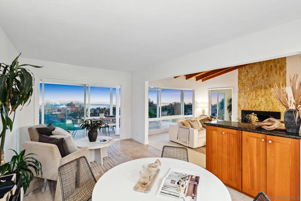 MLS #250031602SD img 11