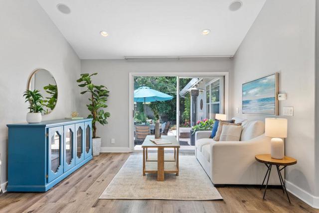 405 Esmeralda Drive, Santa Cruz CA: https://media.crmls.org/mediaz/5c4f5b1b-1b4a-44a7-bc74-7e3666c96ef3.jpg
