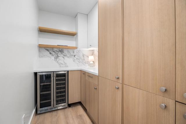 626 Laurent Street, Santa Cruz CA: https://media.crmls.org/mediaz/5c4f8b51-0773-4671-852c-3320fea4902b.jpg
