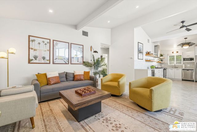 547 N Sunrise Way, Palm Springs CA: https://media.crmls.org/mediaz/5c507967-fa53-4c44-8163-c433be44be29.jpg