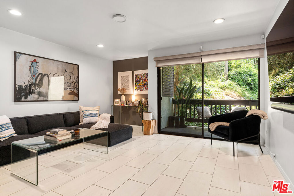 2018 Griffith Park Boulevard #121