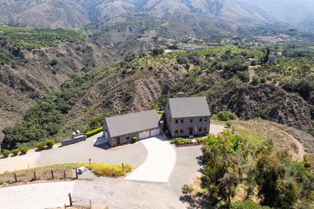 17743 S Mesa Drive, Pauma Valley CA: https://media.crmls.org/mediaz/5c516179-8a38-4fa0-aee5-ed96517276ef.jpg
