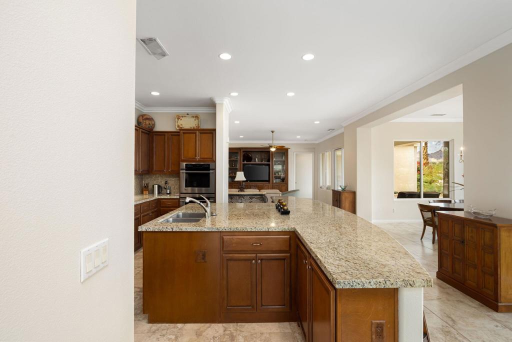 MLS #219139029DA image #16