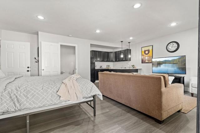 115 12th Avenue, San Mateo CA: https://media.crmls.org/mediaz/5c53644e-3a51-4501-86aa-106ea0cf5d24.jpg
