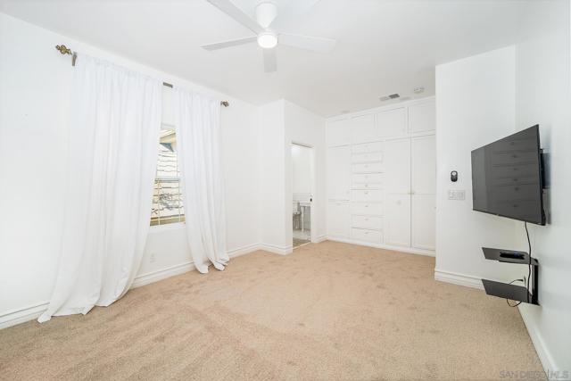 5 Rolling View Lane, Fallbrook CA: https://media.crmls.org/mediaz/5c538efb-061a-45d6-8fc8-2ed572d6508f.jpg