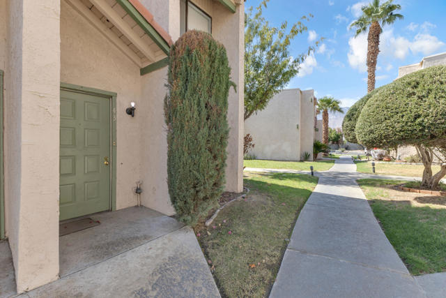Image 31 of 42 For 43 Lakeview Circle