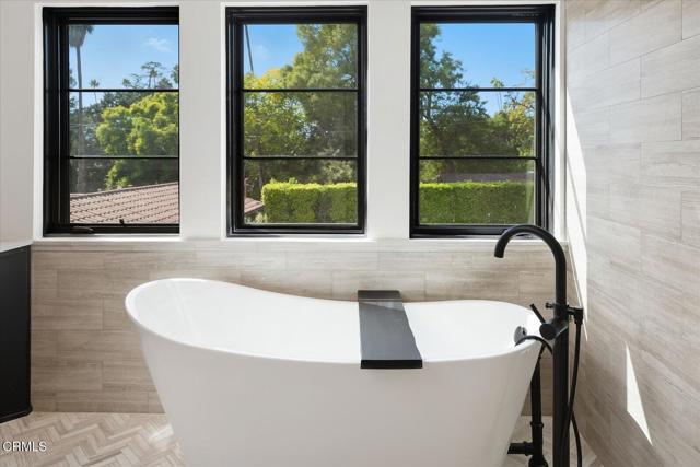 Detail Gallery Image 36 of 76 For 1329 Campbell St, Glendale,  CA 91207 - 4 Beds | 6 Baths