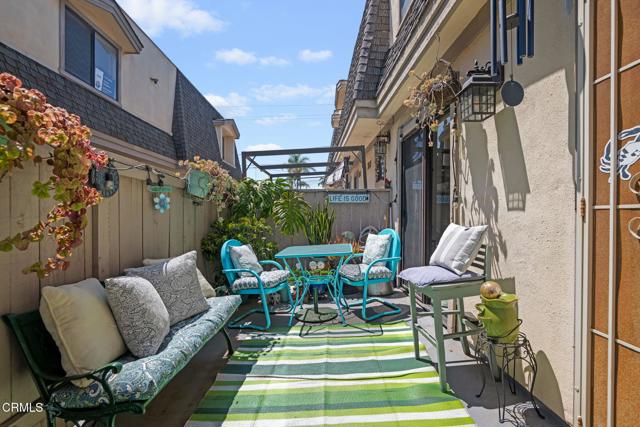 Detail Gallery Image 3 of 33 For 543 S E St, Oxnard,  CA 93030 - 2 Beds | 2 Baths