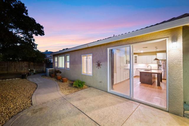 11447 Mirage Drive, Chowchilla CA: https://media.crmls.org/mediaz/5c56e3e1-e0b5-4dfe-8b63-7323c17fd341.jpg