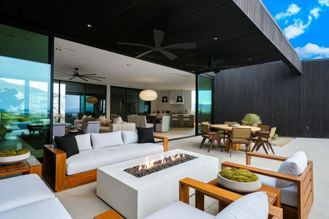 2085 Desert Flower Court, Palm Springs CA: https://media.crmls.org/mediaz/5c56f1df-e2a2-41ef-a1df-cde1080bb6d4.jpg