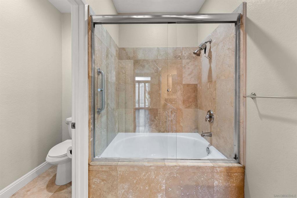 MLS #250037930SD image #15