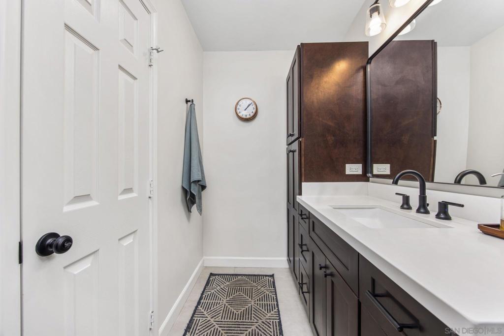 6875 Estrella Ave - photo 18