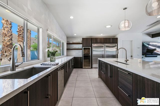 670 N Rose Avenue, Palm Springs, CA 92262