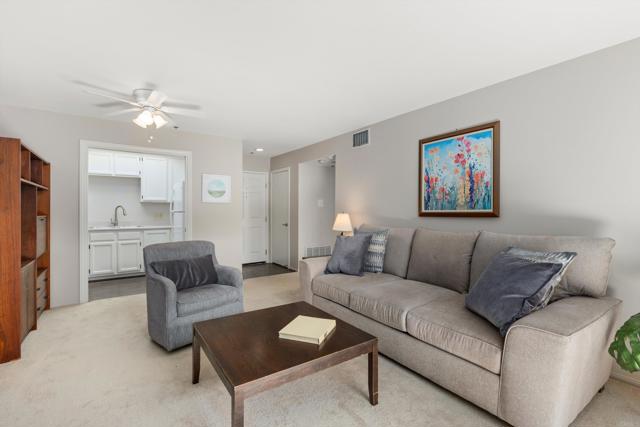 Detail Gallery Image 8 of 63 For 1664 Circa Del Lago #E105,  San Marcos,  CA 92078 - 2 Beds | 1/1 Baths