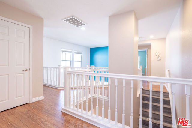 29266 Pilgrim Court, Valencia CA: https://media.crmls.org/mediaz/5c59c8e1-b64a-41d4-b787-cf5fbbccc6e0.jpg