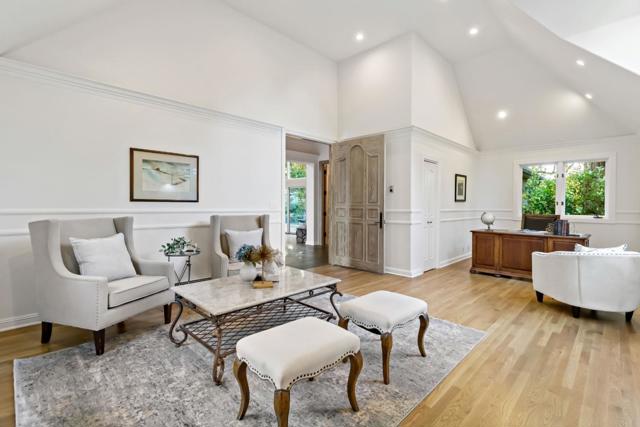 136 Finger Avenue, Redwood City CA: https://media.crmls.org/mediaz/5c5a2420-5f67-42fc-88ef-1ac429b9a678.jpg
