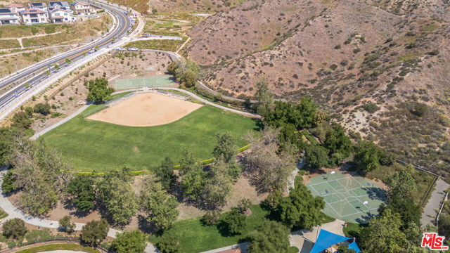 29266 Pilgrim Court, Valencia CA: https://media.crmls.org/mediaz/5c5a8820-0486-466f-9283-5ba3294dffcc.jpg