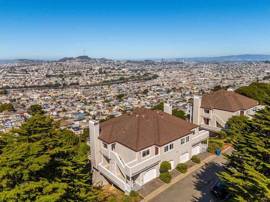 480 Pointe Pacific #1