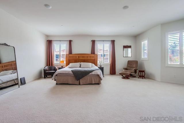 908 Hydra Ct, San Marcos CA: https://media.crmls.org/mediaz/5c5c1403-b7fe-491d-85eb-8d5acb9b9583.jpg