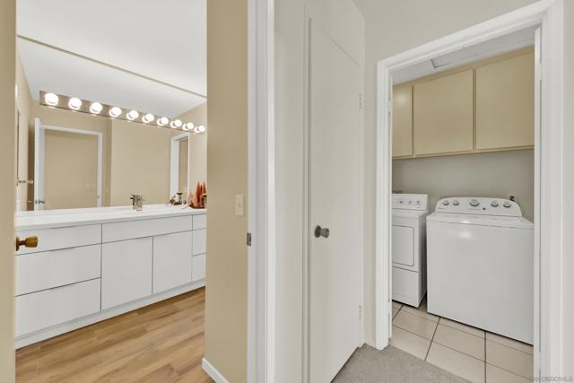 Image 33 of 50 For 17925 Avenida Cordillera