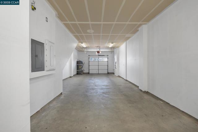 339 Pear Tree Ter, Napa CA: https://media.crmls.org/mediaz/5c5ca95e-4163-4bf9-94b4-4e372b4464ea.jpg