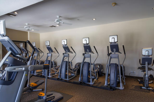 105 Brandigo Circle, Palm Desert CA: https://media.crmls.org/mediaz/5c5d127a-3022-44b9-92c6-d99d385b81c9.jpg