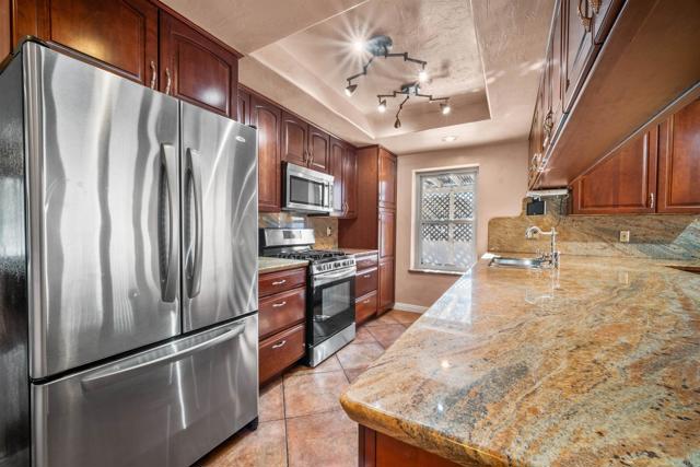 Detail Gallery Image 12 of 42 For 876 Halecrest Drive, Chula Vista,  CA 91910 - 4 Beds | 2 Baths